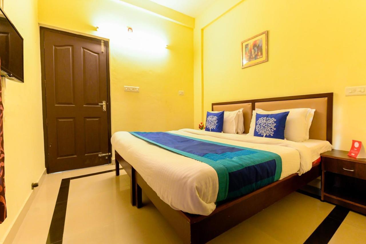Oyo 8273 Diamond Inn Kochi Exterior photo