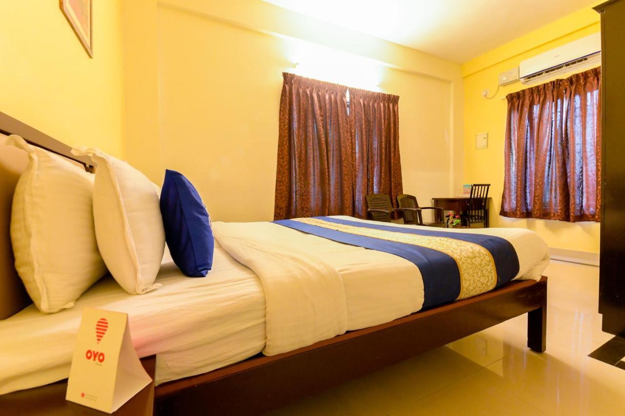Oyo 8273 Diamond Inn Kochi Exterior photo