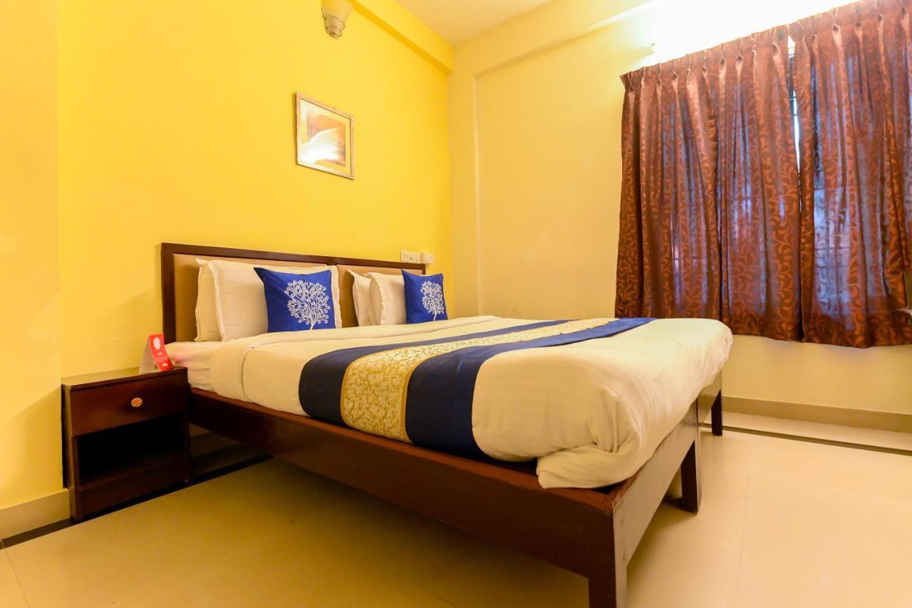 Oyo 8273 Diamond Inn Kochi Exterior photo