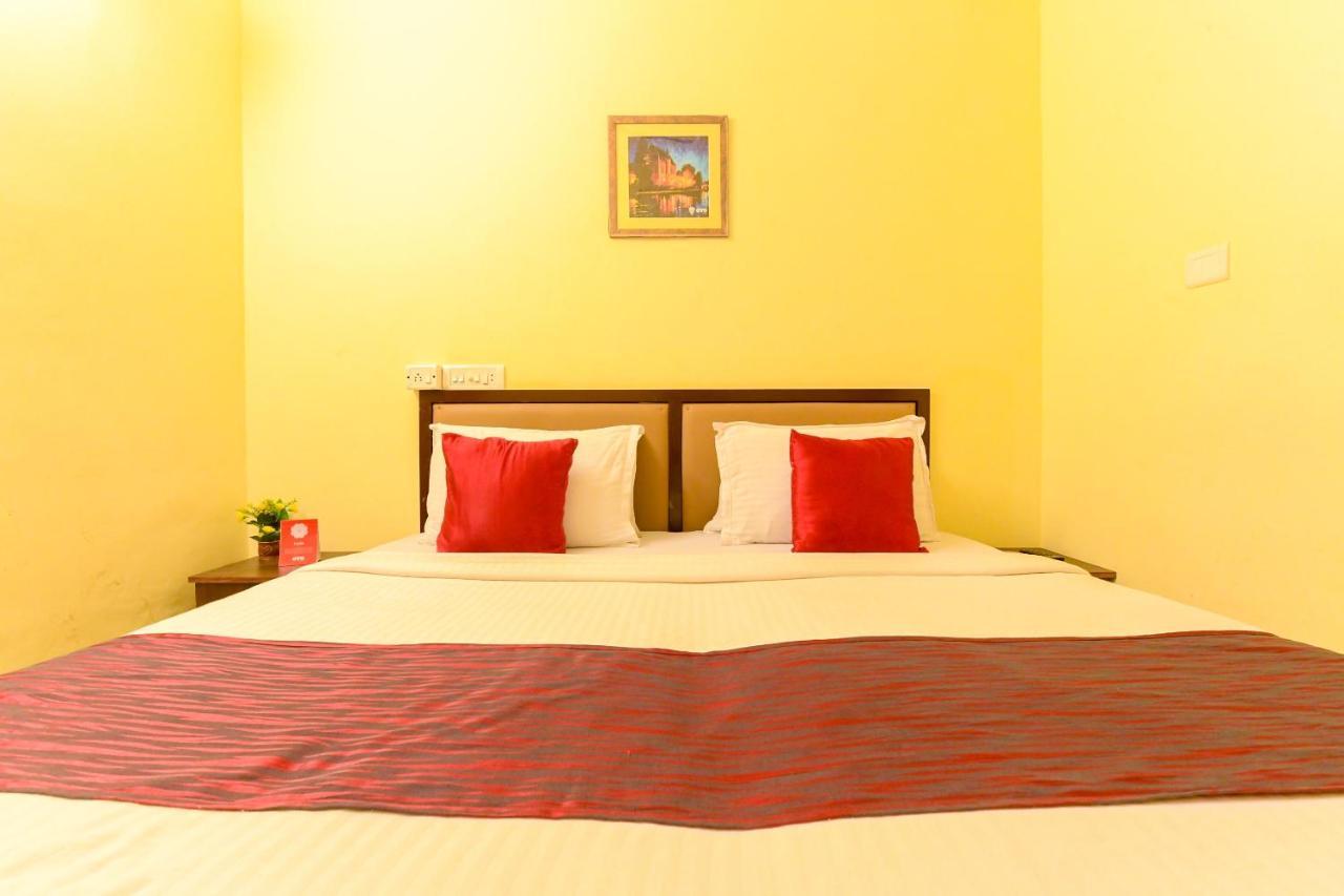 Oyo 8273 Diamond Inn Kochi Exterior photo