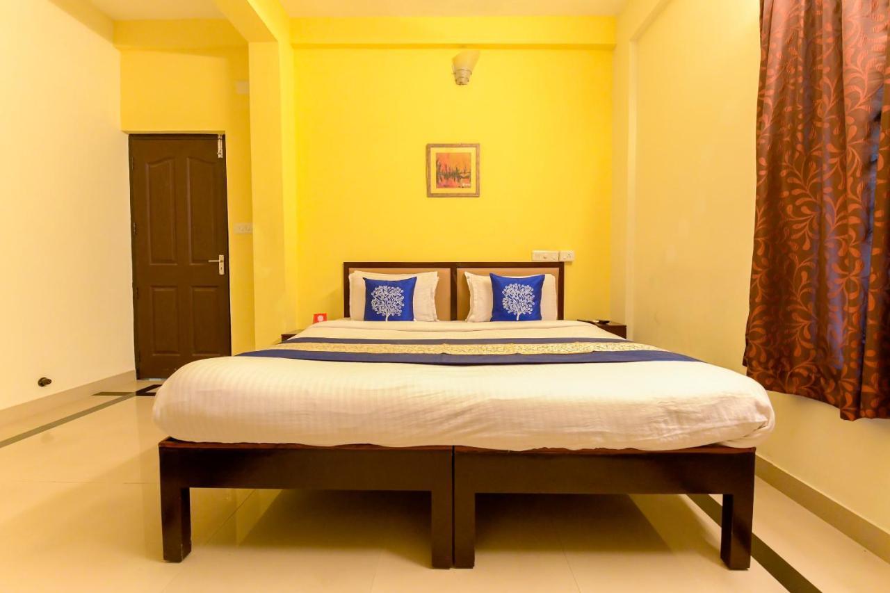 Oyo 8273 Diamond Inn Kochi Exterior photo
